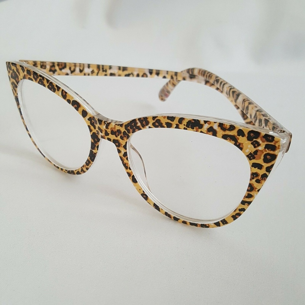 +2.00 Animal Print  Betsey Johnson Readers Glasses - Picture 4 of 5